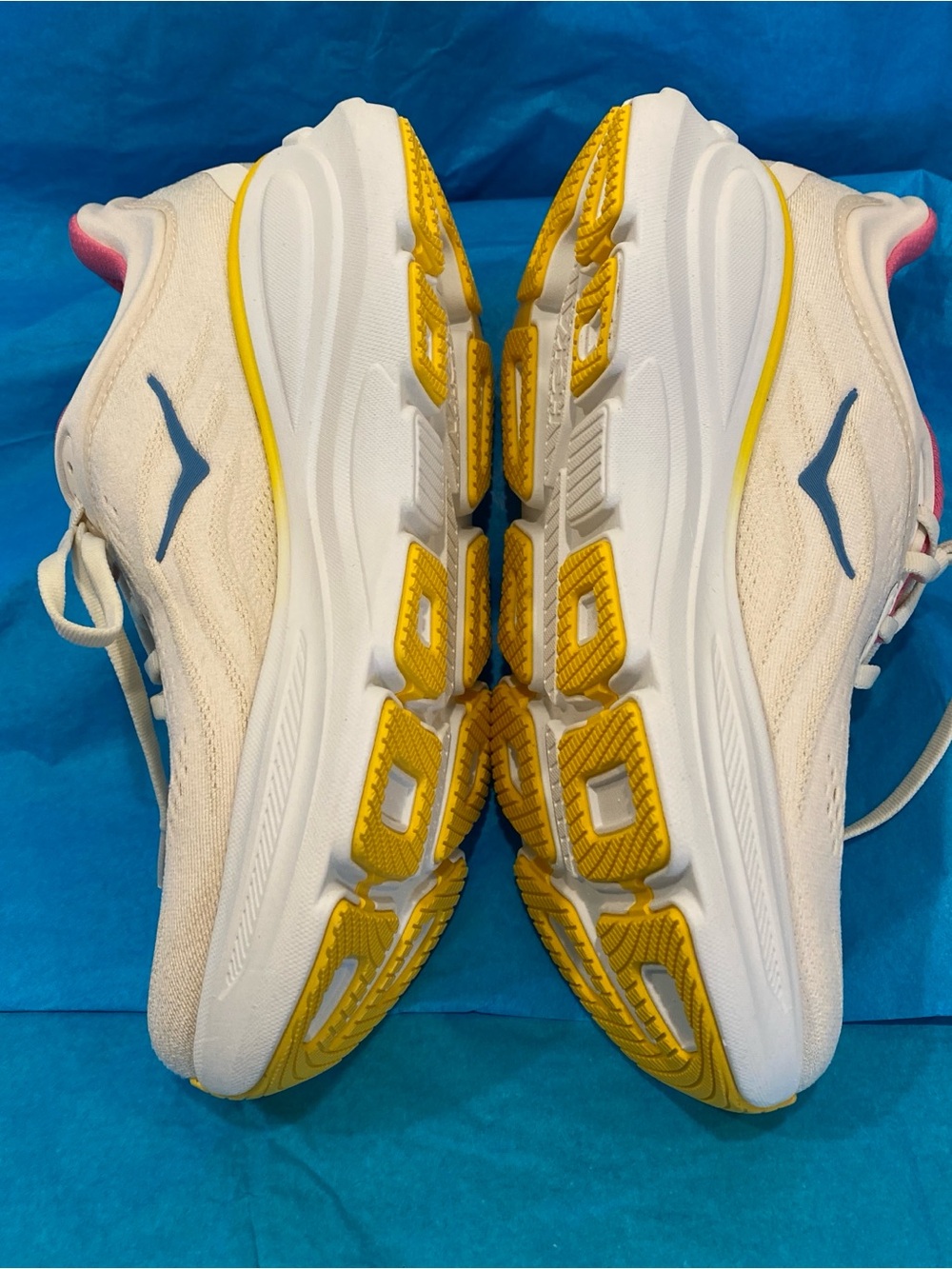 Hoka women’s Bondi 9 running walking shoe alabaster birch 7.5D brand new unworn - Picture 9 of 12